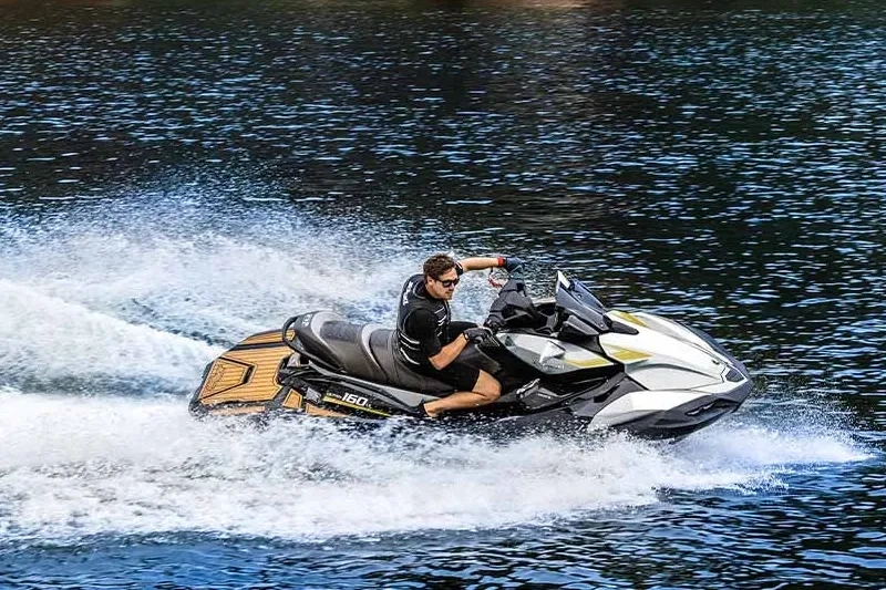Kawasaki Ultra 160 Jet Ski Personal Watercraft