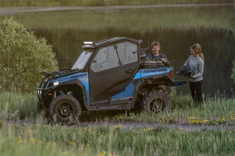 Polaris General Crossover Side by Side Ontario