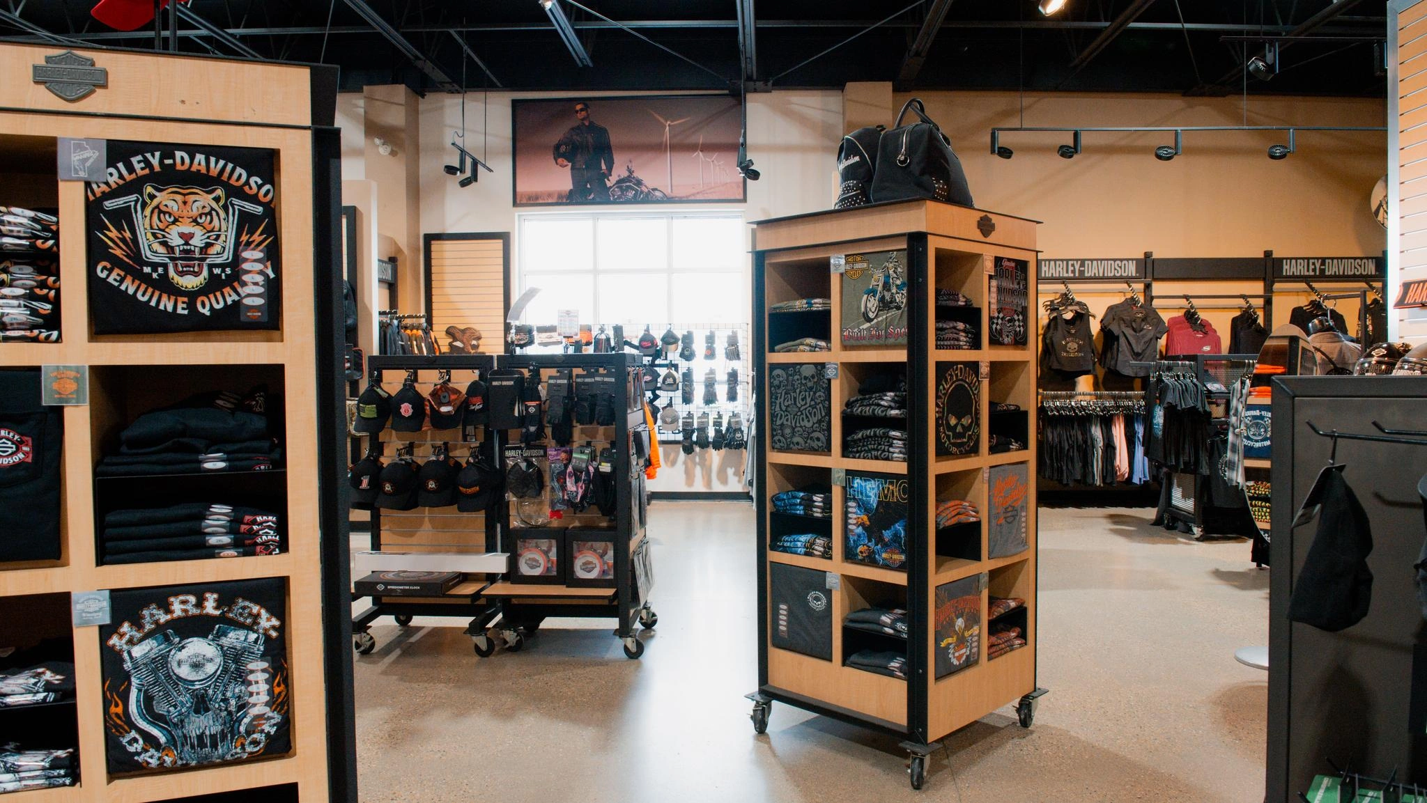 Harley-Davidson_Store2