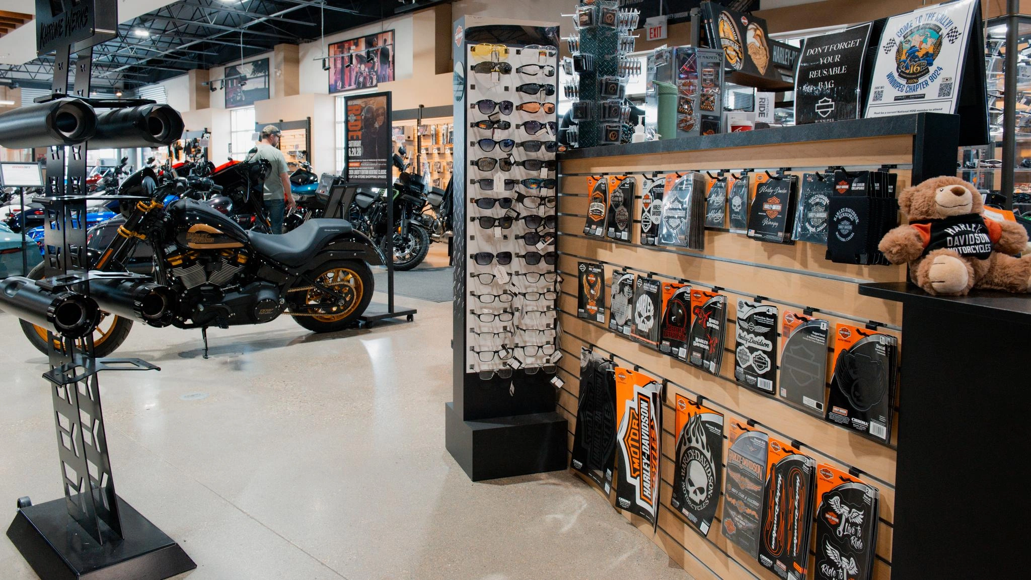 Harley-Davidson_Store3