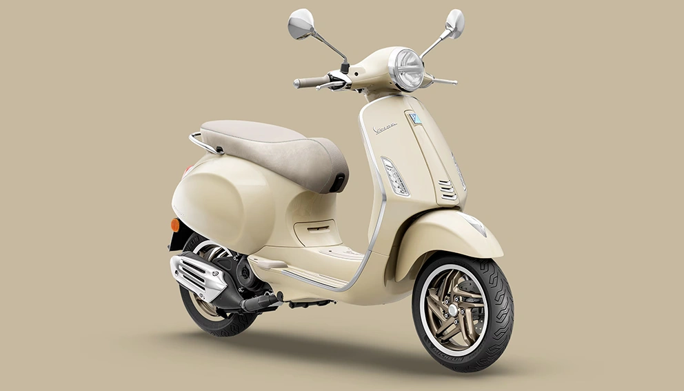 Vue du design de la Vespa Primavera 50 2026