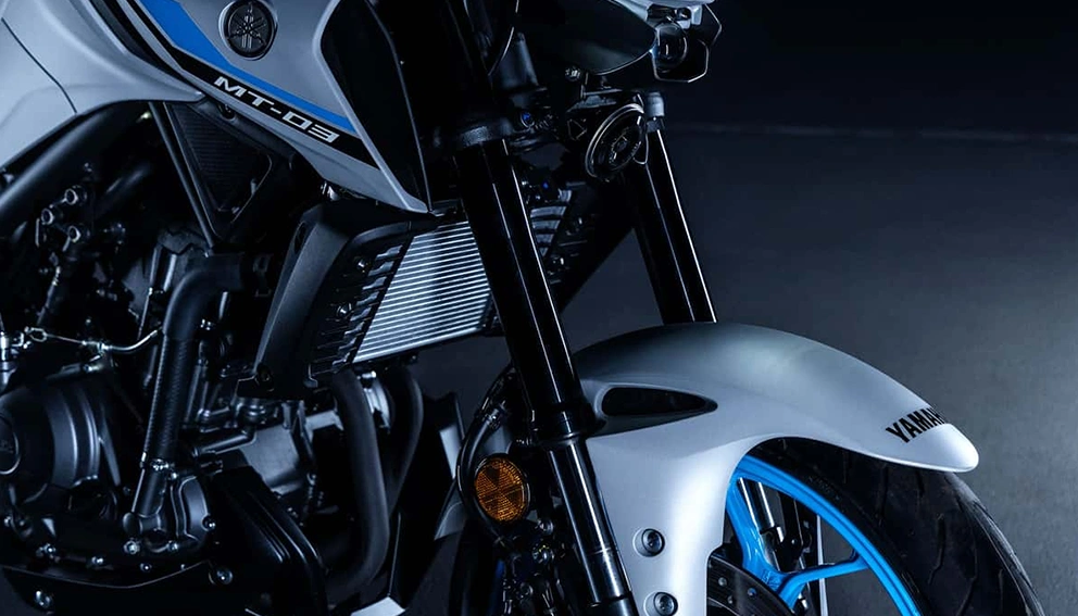 Vu de près de la moto Yamaha MT-03 2026