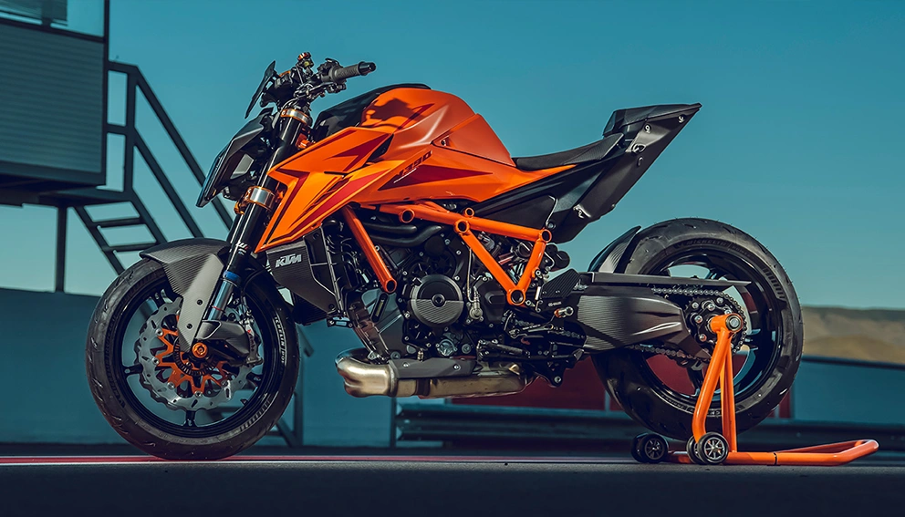 View of the KTM 1390 Super Duke R EVO, ready for the track