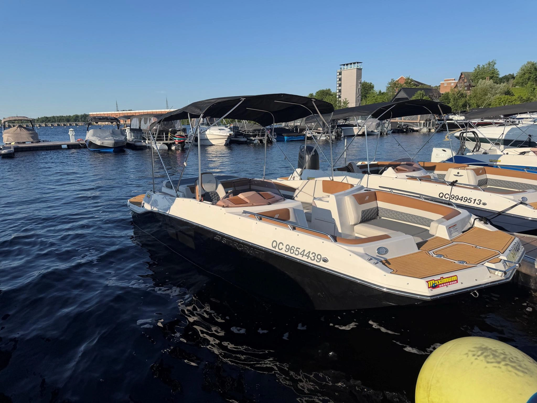 LOCATION BATEAU SVX 231 IO