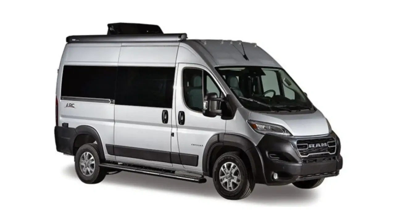 vue latérale avant de l'Expanse 21B de Entegra Coach