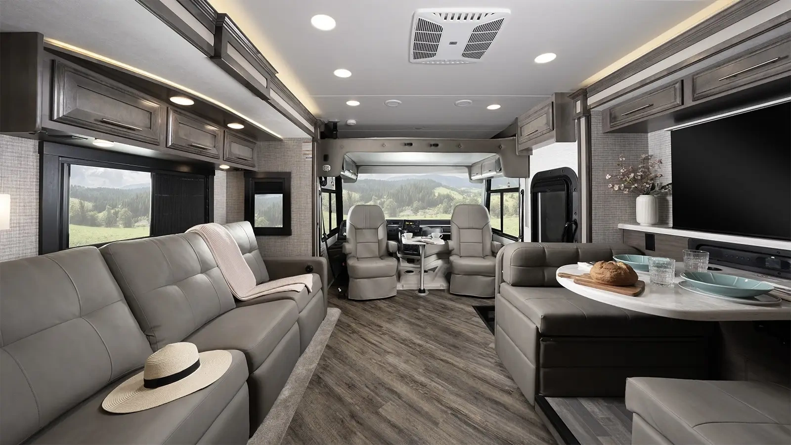 Intérieur Precept Prestige 36H