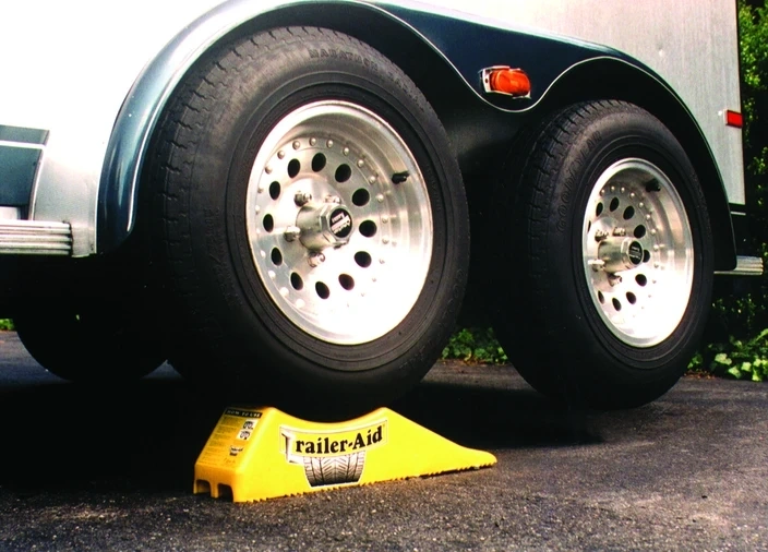 Camco 21 Trailer-Aid
