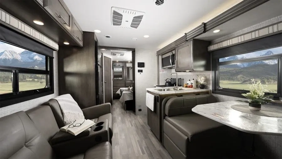 Intérieur du motorisé classe C Esteem.