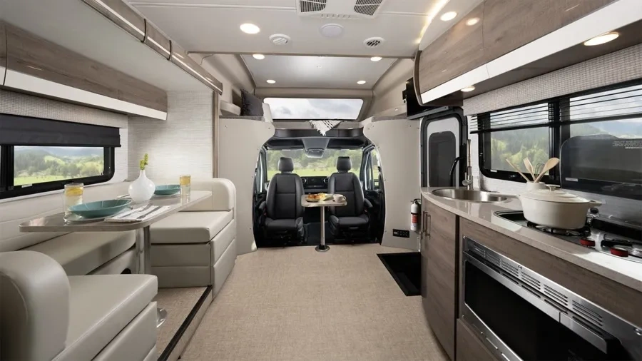 Intérieur du motorisé classe C Qwest.