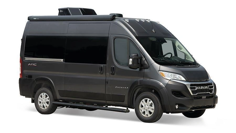 Extérieur du Arc 18C de Entegra Coach