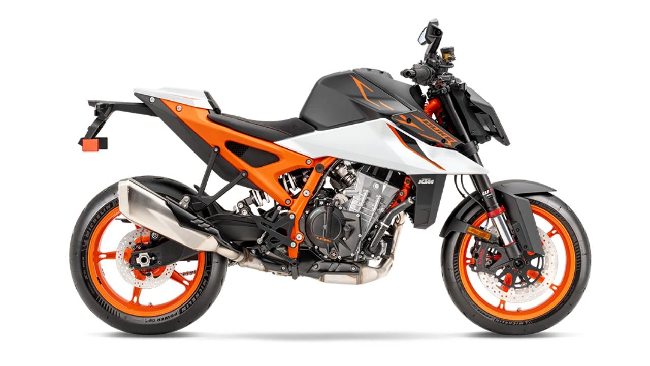 vue latérale d'une moto KTM 990
