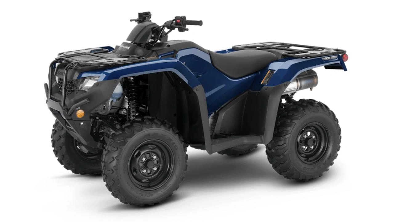 vue latérale avant d'un Honda Rancher 420