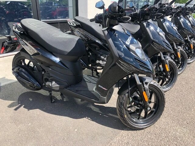 Piaggio Typhoon 50 2025 alt