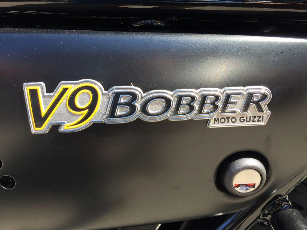 Moto Guzzi V9 Bobber Liquidation 2017 alt