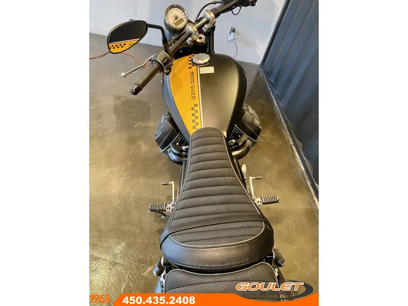 2017 Moto Guzzi V9 Bobber Liquidation thumbnail 12
