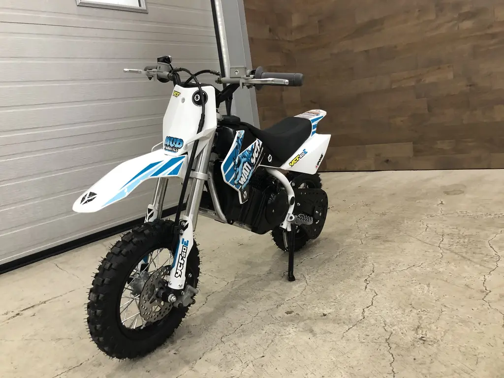 2021 YCF 50E