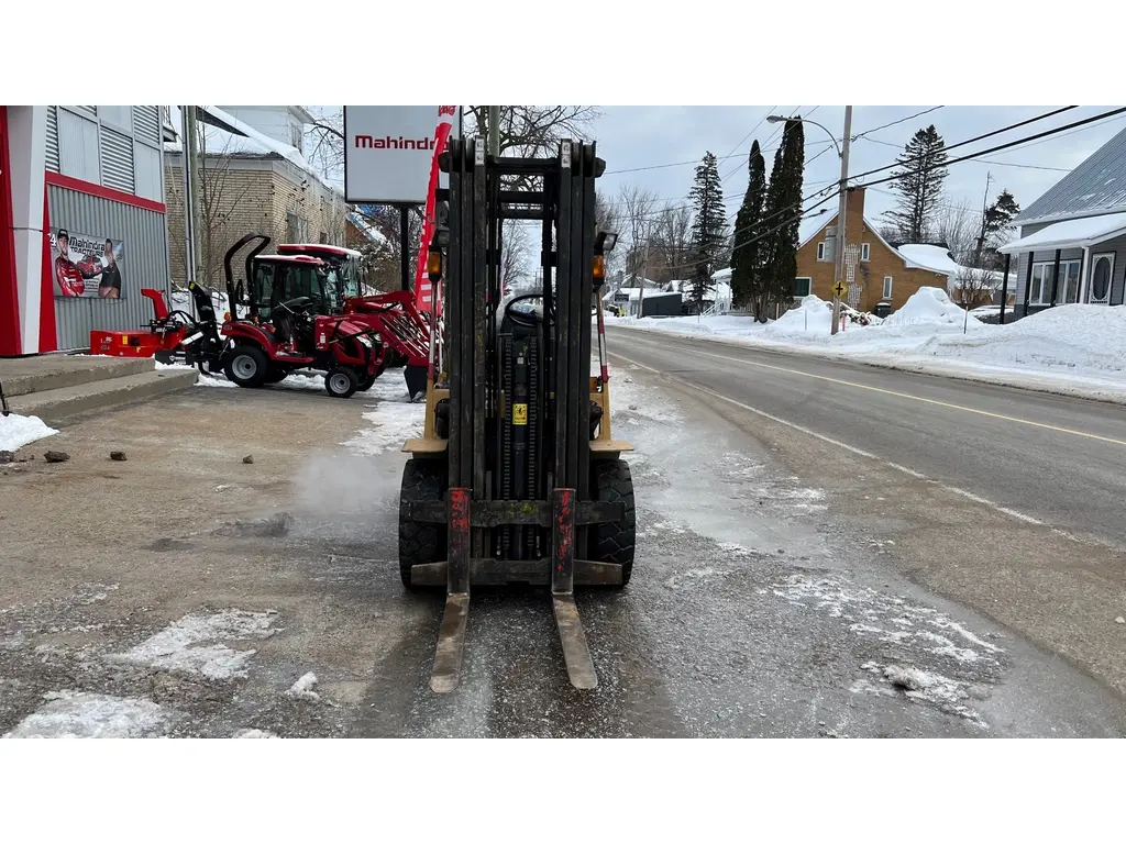2000 Mitsubishi FG25