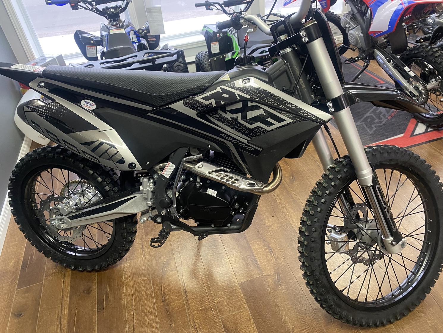 apollo rxf 125