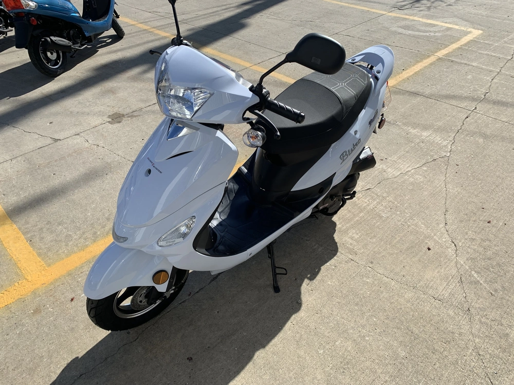 Scootterre Bistro Scooter 50cc 2022 alt