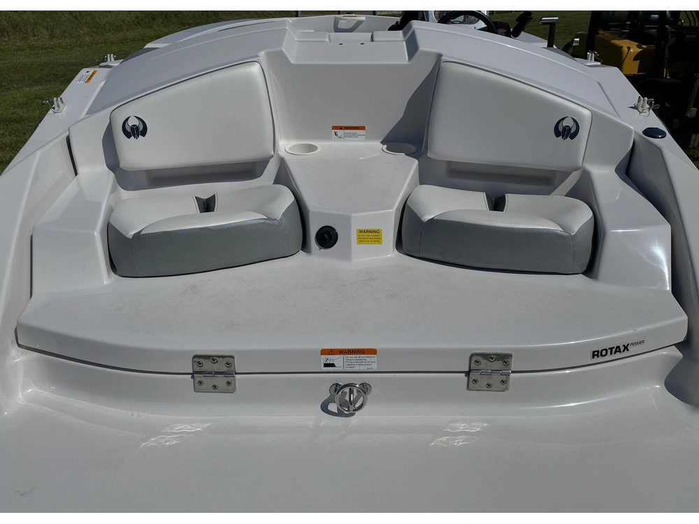 2018 Scarab 165 alt