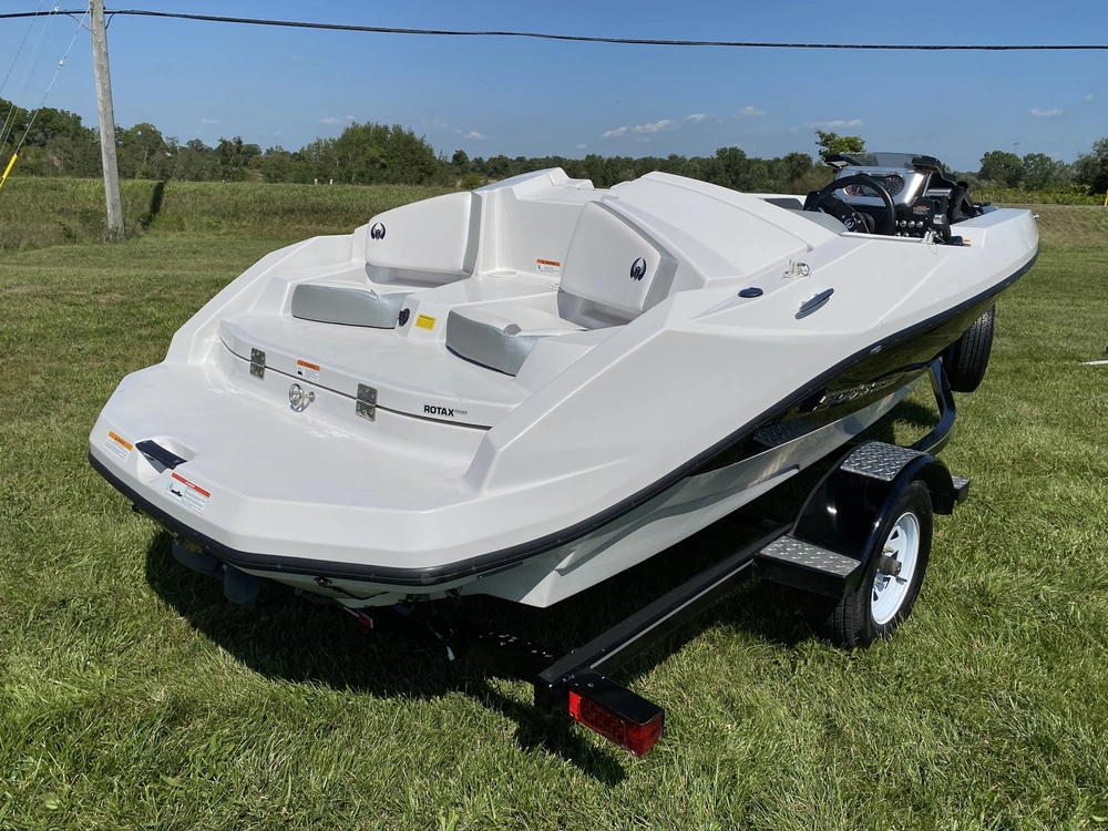 2018 Scarab 165 alt