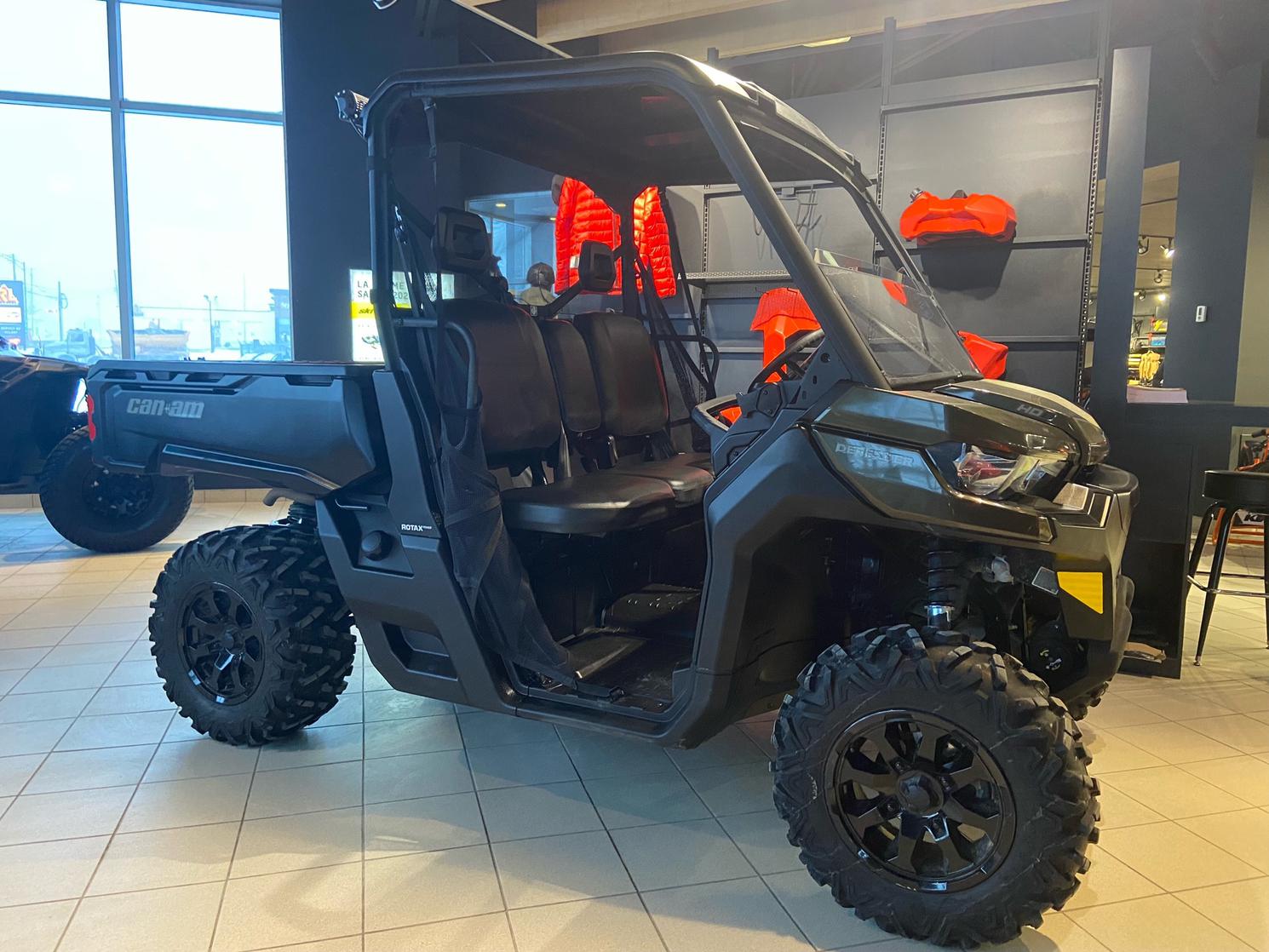 2020 Can-Am DEFENDER DPS HD8