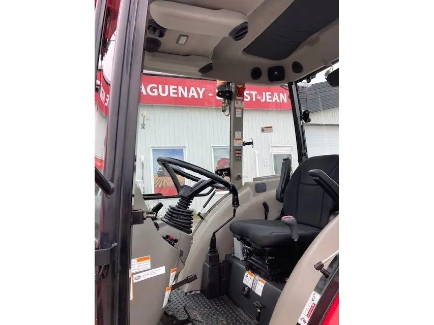 2016 Mahindra 2555 HST