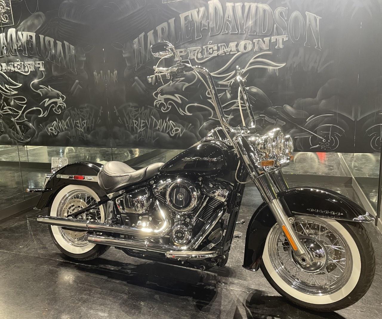 2019 Harley-Davidson FLDE Softail Deluxe