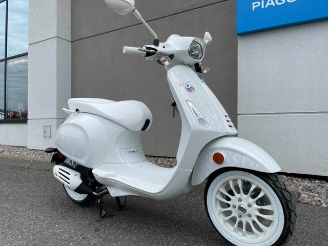 2022 Vespa Sprint 50 Liquidation alt