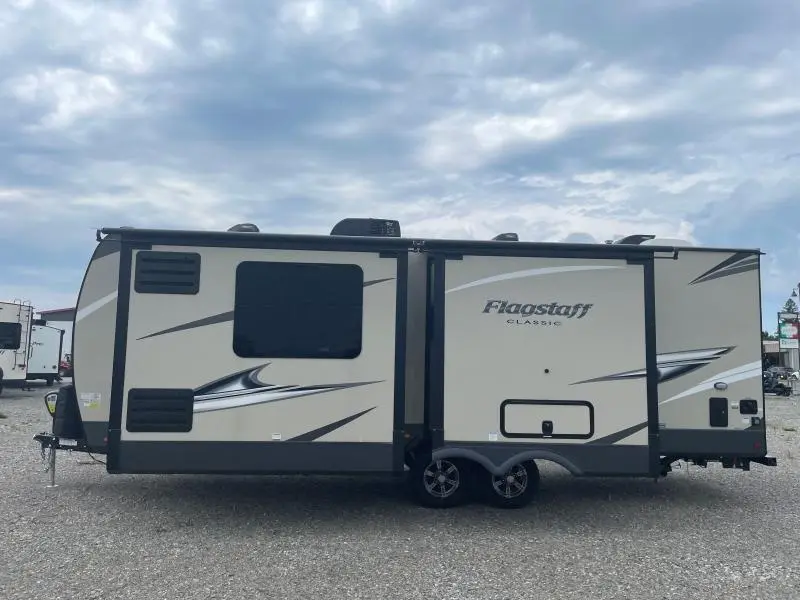 2021 Forest River ROULOTTE FLT826MBR