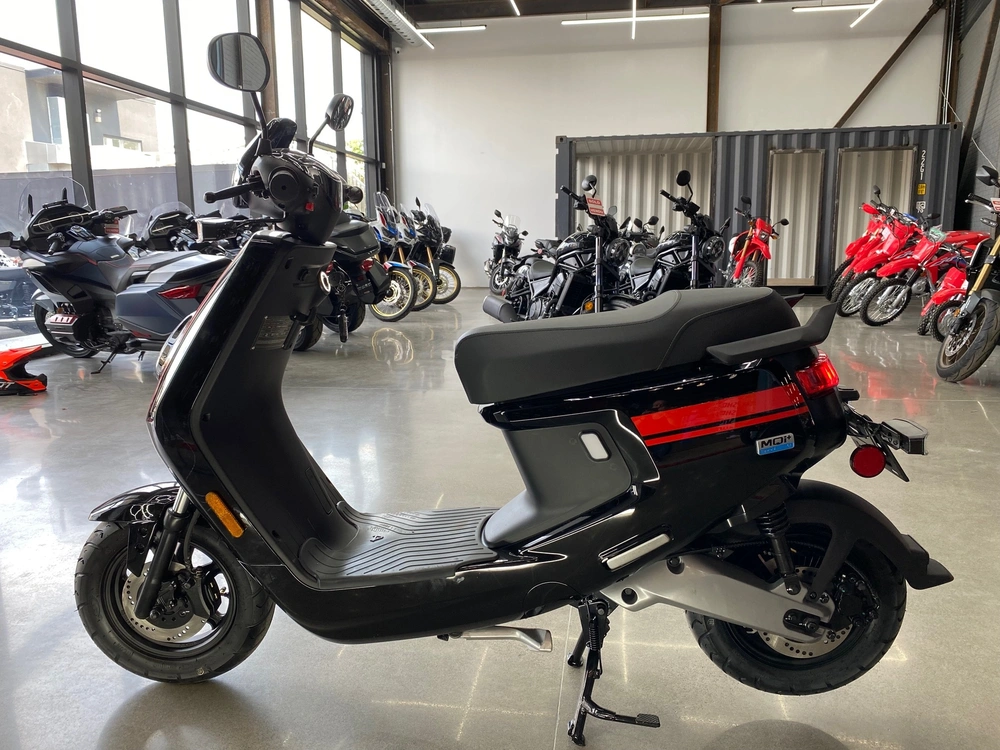 Niu Mqi Sport 2022 alt