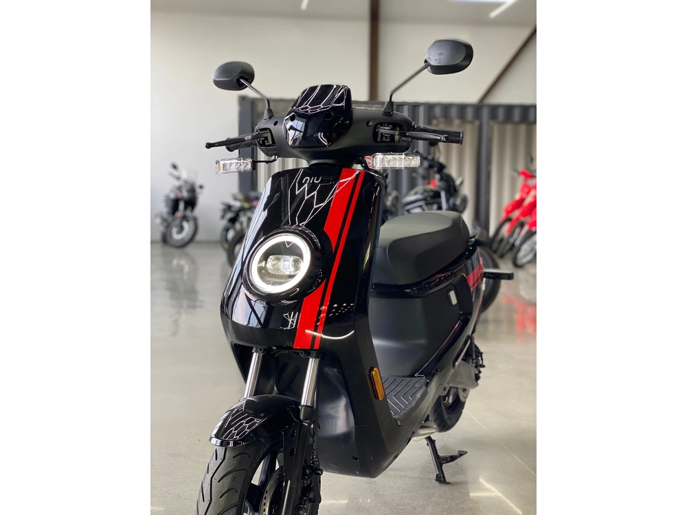 Niu Mqi Sport 2022 alt