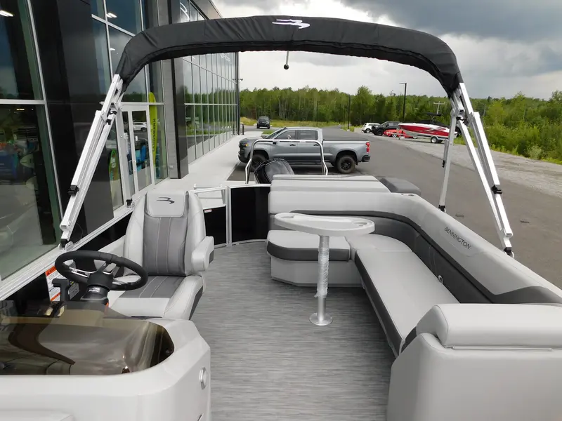 2023 Bennington 23 SX Cruise 3 Gate
