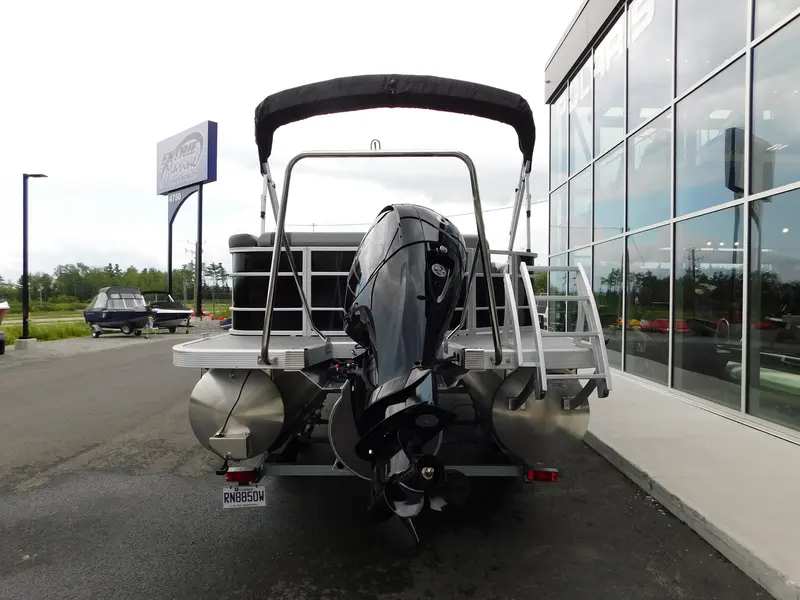 2023 Bennington 23 SX Cruise 3 Gate