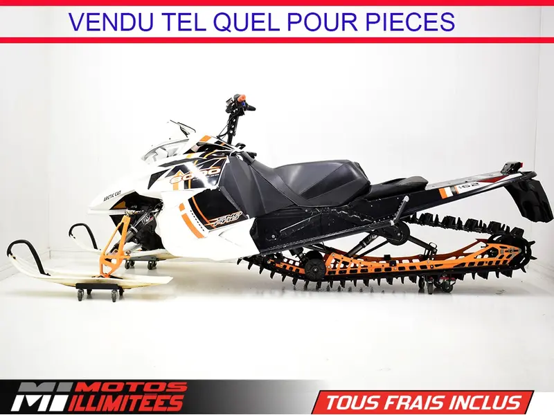 2015 Arctic Cat M 8000 Sno Pro Limited 162 Tel quel pour pièces. Frais inclus+Taxes