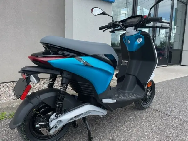 2022 Piaggio ONE ACTIVE  100% Électrique