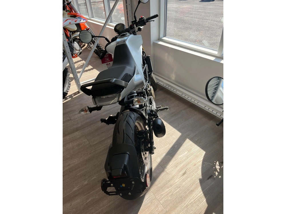 Husqvarna Vitpilen 401 2022 alt