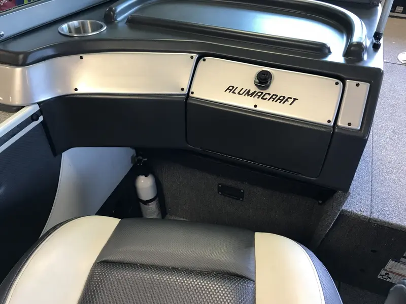 2013 ALUMACRAFT TROPHY 185 LT