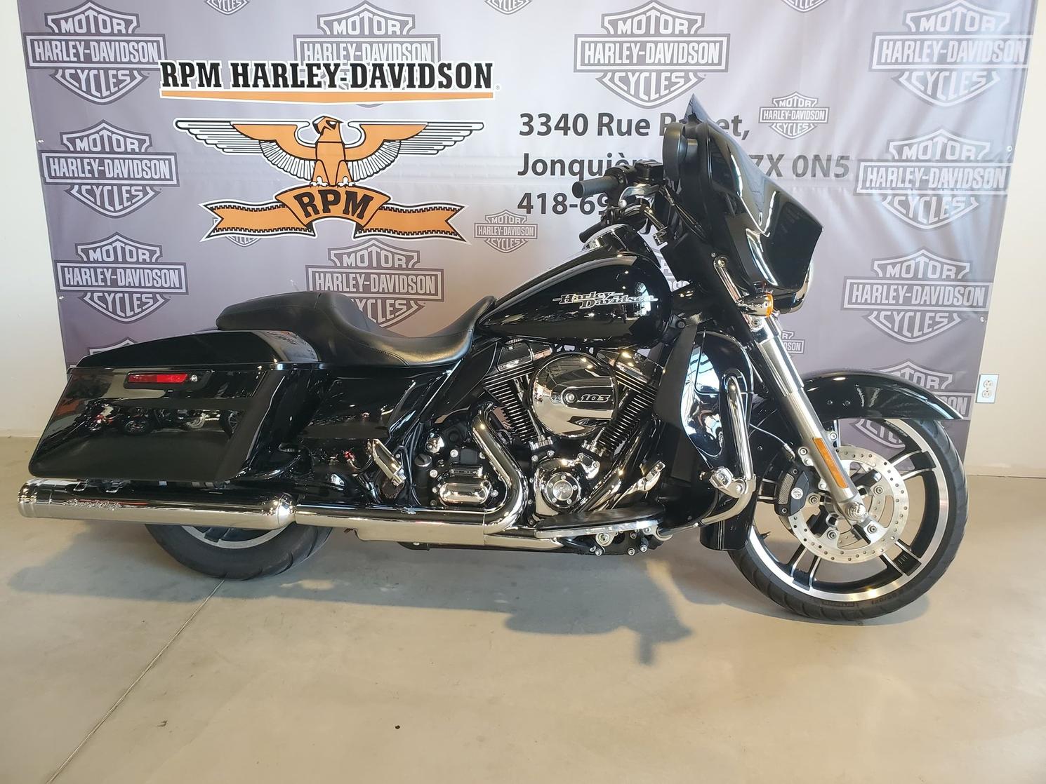 EB605688 Harley-Davidson FLHX Street Glide 2014