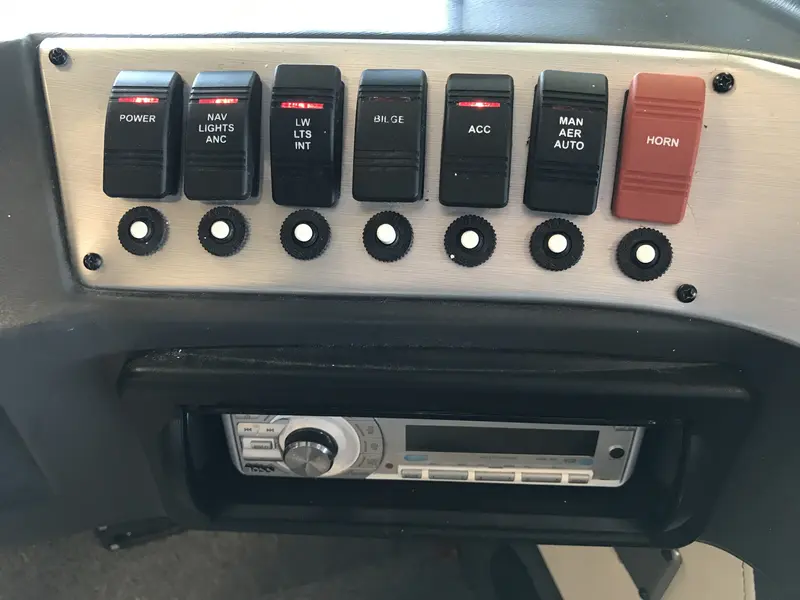 2013 ALUMACRAFT TROPHY 185 LT