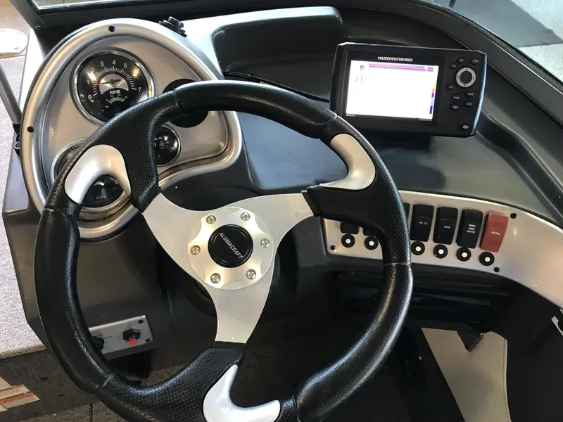 2013 ALUMACRAFT TROPHY 185 LT