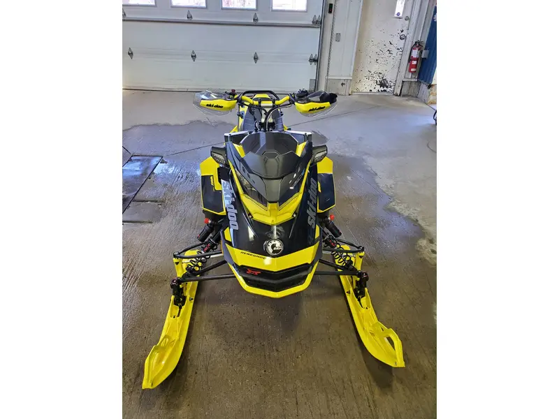 2021 Ski-Doo Renegade XRS 850 Etec