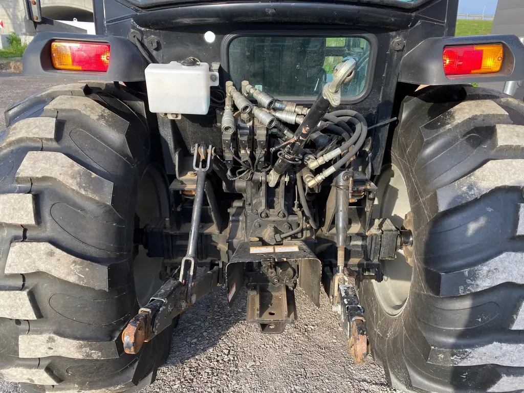 2017 Mahindra 3550 HST