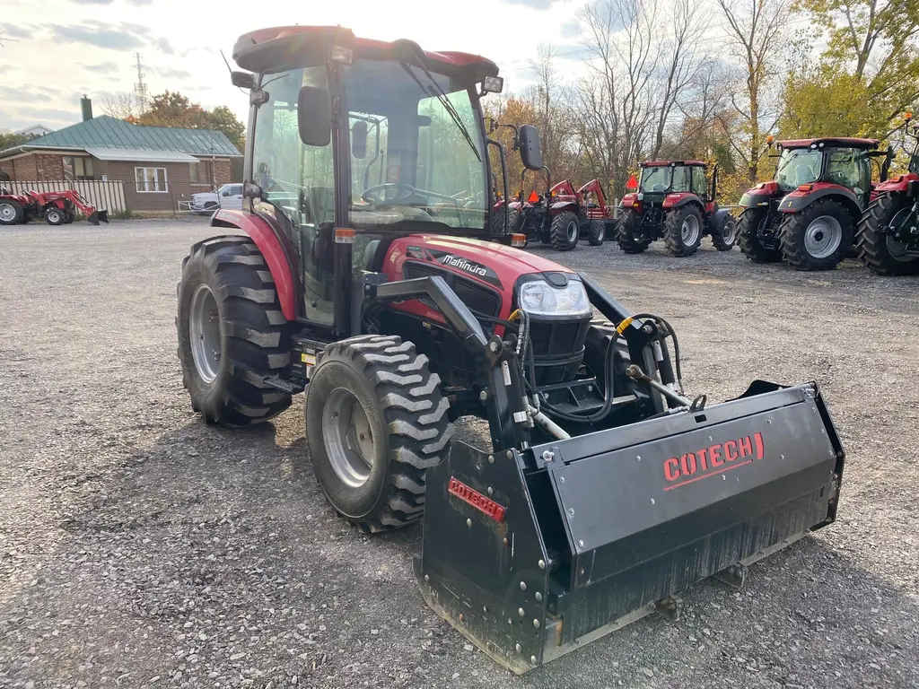 2017 Mahindra 3550 HST