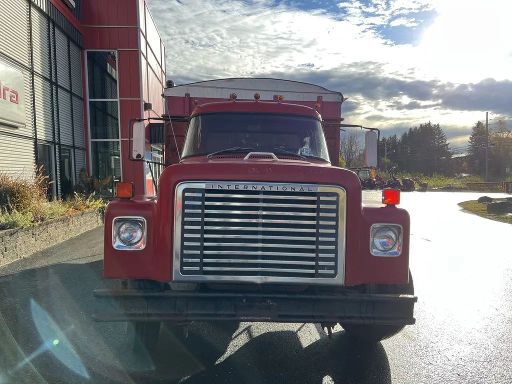 International Harvester LoadStar 1700 1975