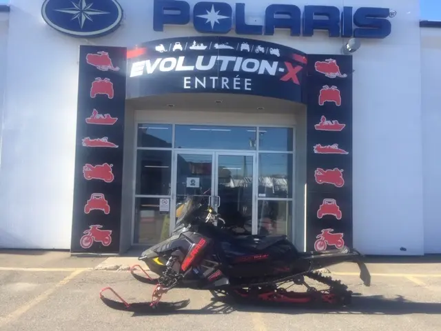 Polaris 800 SWITCHBACK ASSAULT 144 2'' 2020