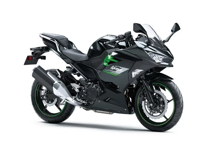 2023 Kawasaki Ninja 400   Model en liquidation !