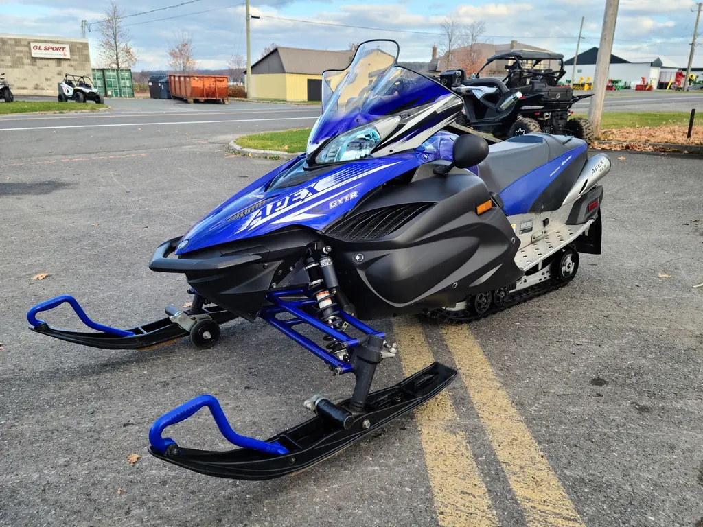 2009 Yamaha APEX GT 121