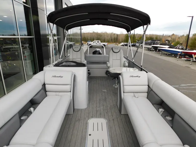 2022 Bentley Elite 253 Swingback WOW, Rabais de 14 000$