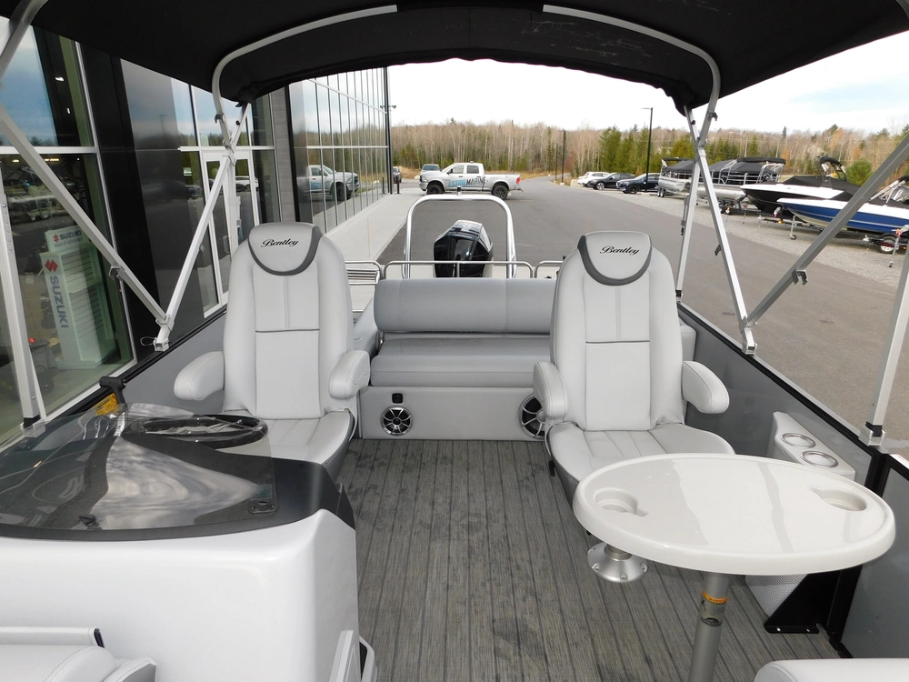 Bentley Elite 253 Swingback Wow, Rabais De 14 000$ 2022 alt